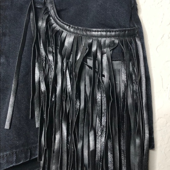 💕SOLD💕 Carmar Fringe High Rise Denim Shorts - Picture 6 of 8